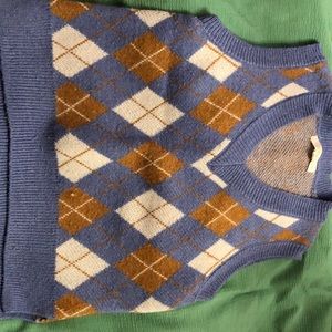 Sweater vest